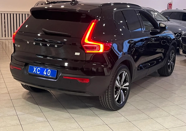 Volvo XC 40 cena 145900 przebieg: 159000, rok produkcji 2020 z Jarocin małe 497